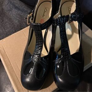 Clarks x Orla Kiely Glossy Black T-Strap Mary Jane’s platform Heels